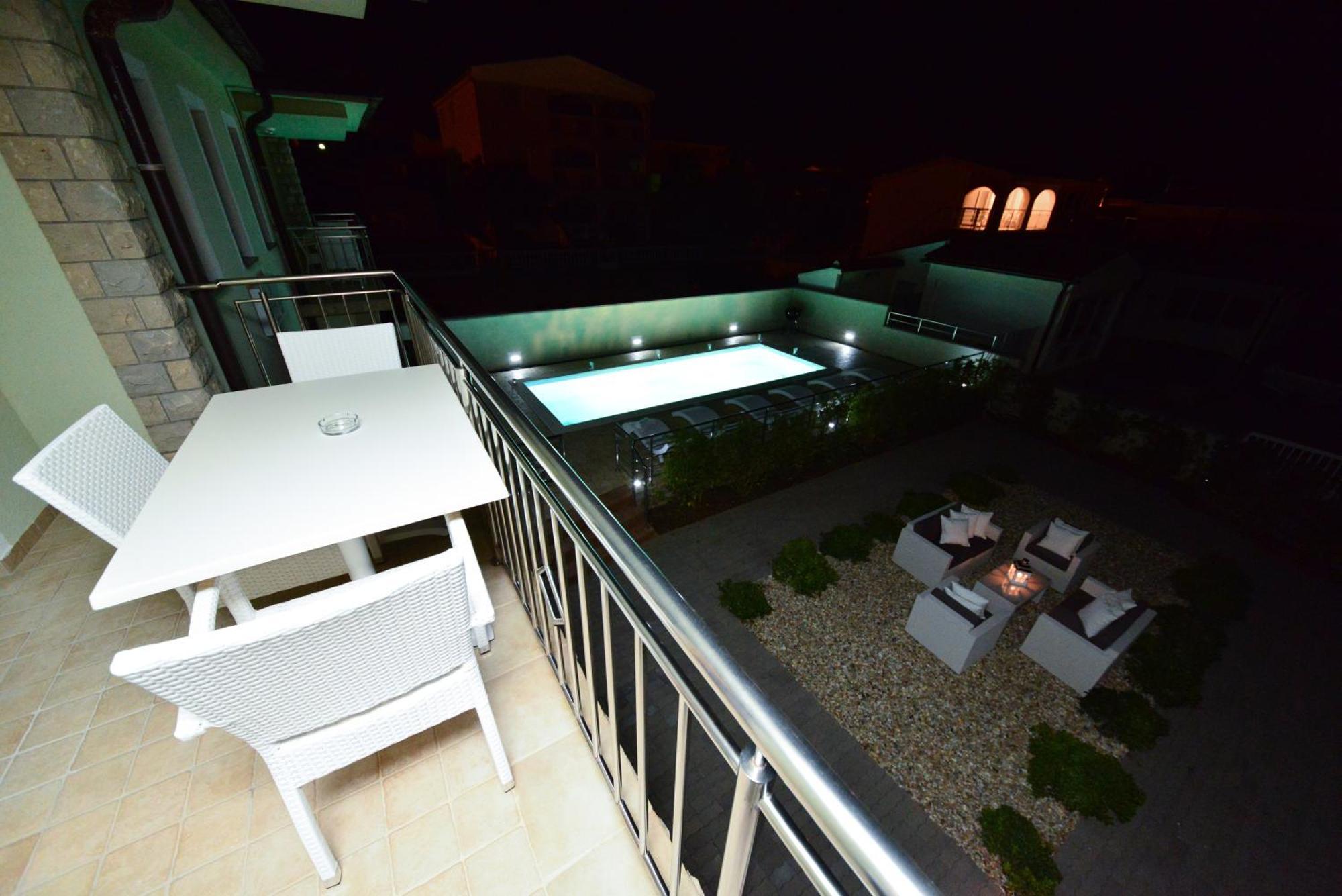 Sunset Deluxe Apartments Vir Pokoj fotografie